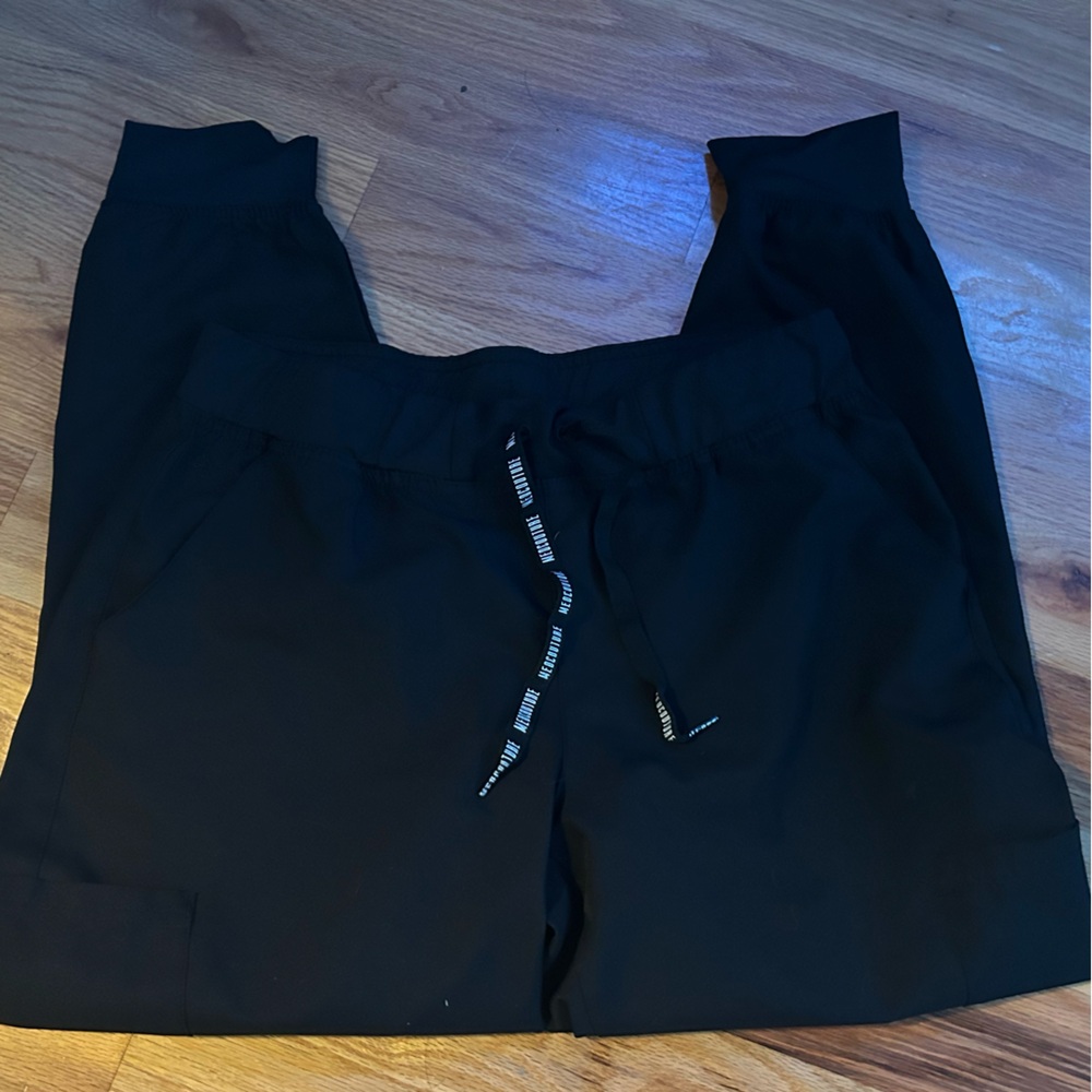 Medcouture scrubs